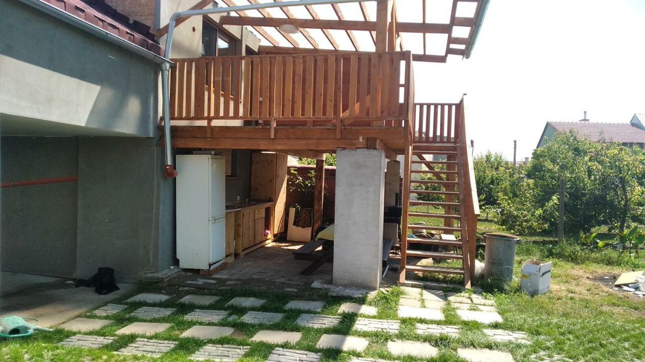 Ubytovani Dagmar Podivin Exterior foto